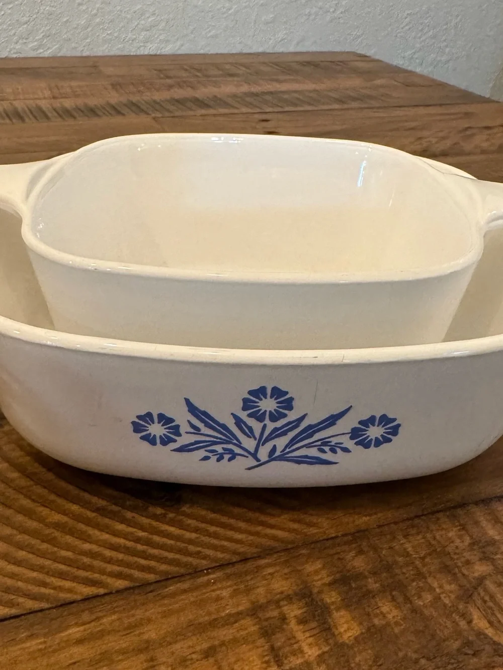 Vintage Corning Ware Cornflower Blue Nesting Casserole Set